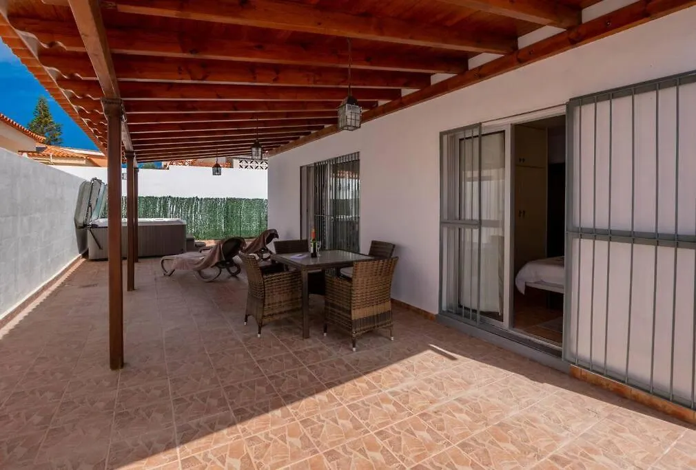 Villa Iris Callao Salvaje