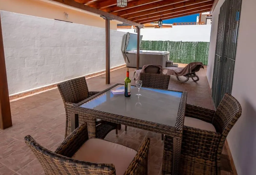 Villa Iris Callao Salvaje
